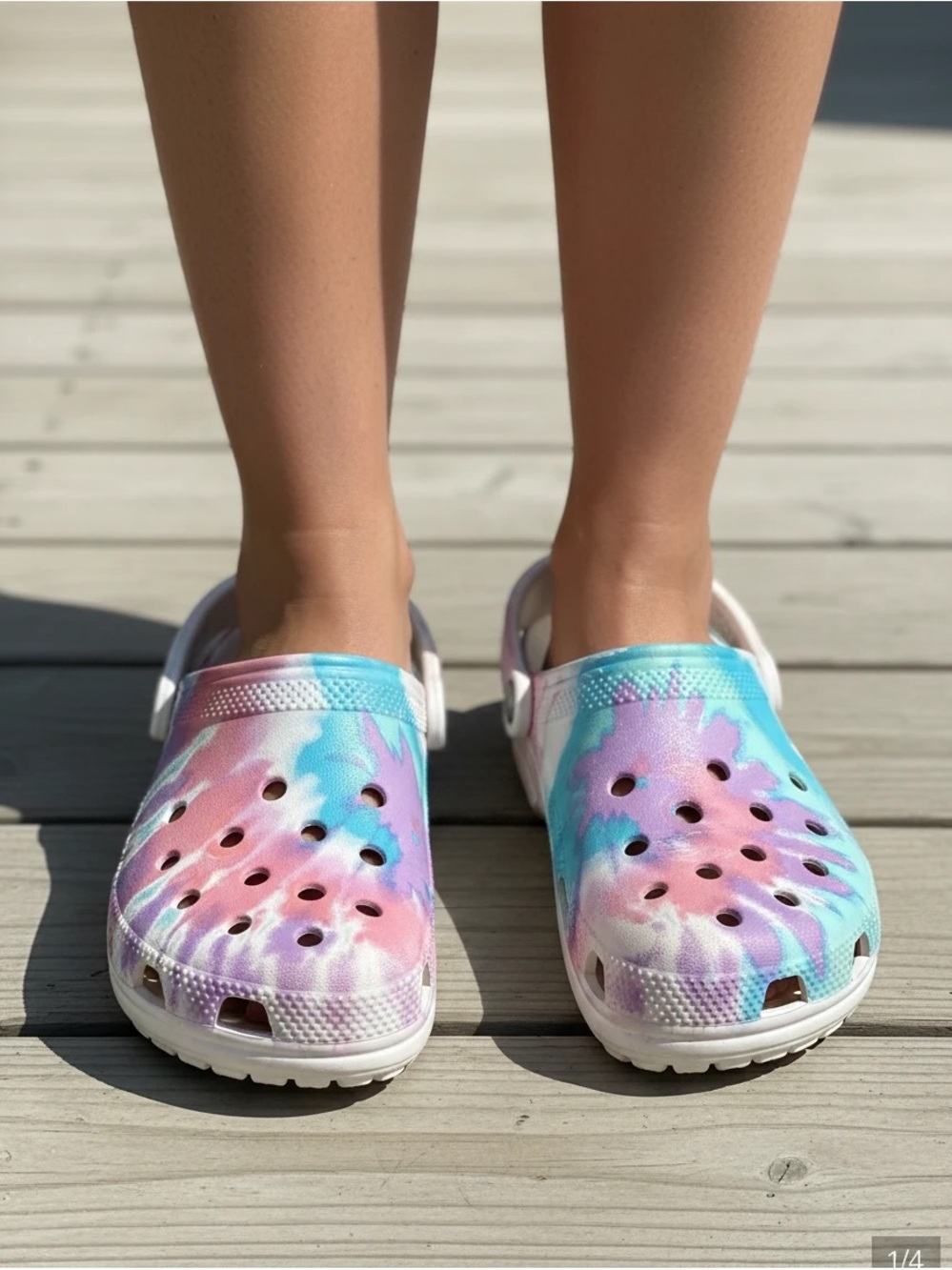 CROCS Tie-Dye Clog Sandals, Womens 7/Mens 5